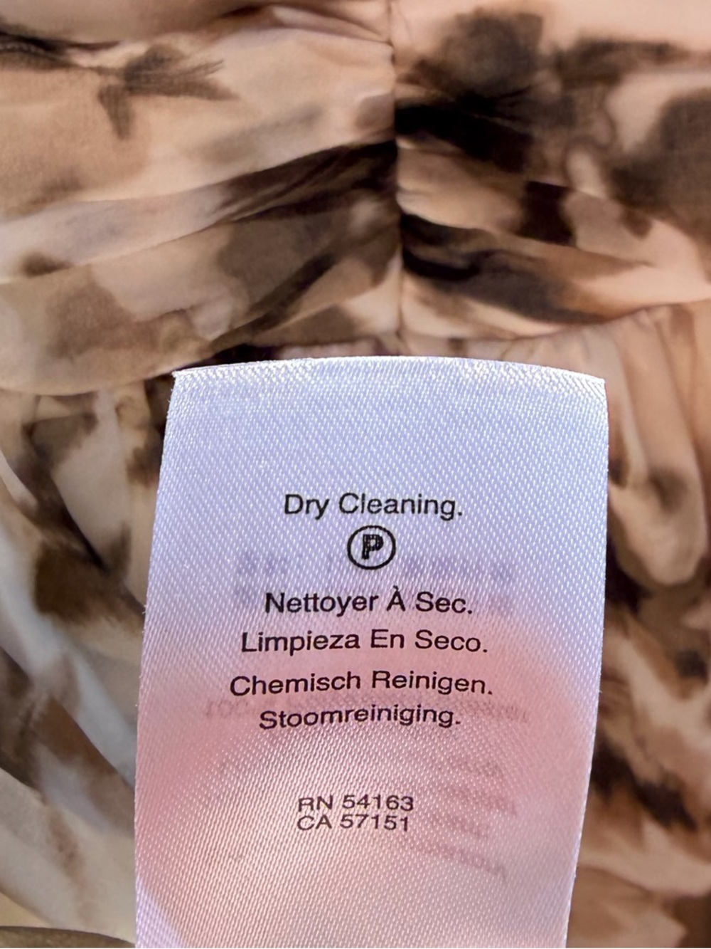 🆕✨ DKNY Tie Dye Sleeveless Mini Dress Size 10 Beige Brown Pleated Lightweight - Picture 16 of 16